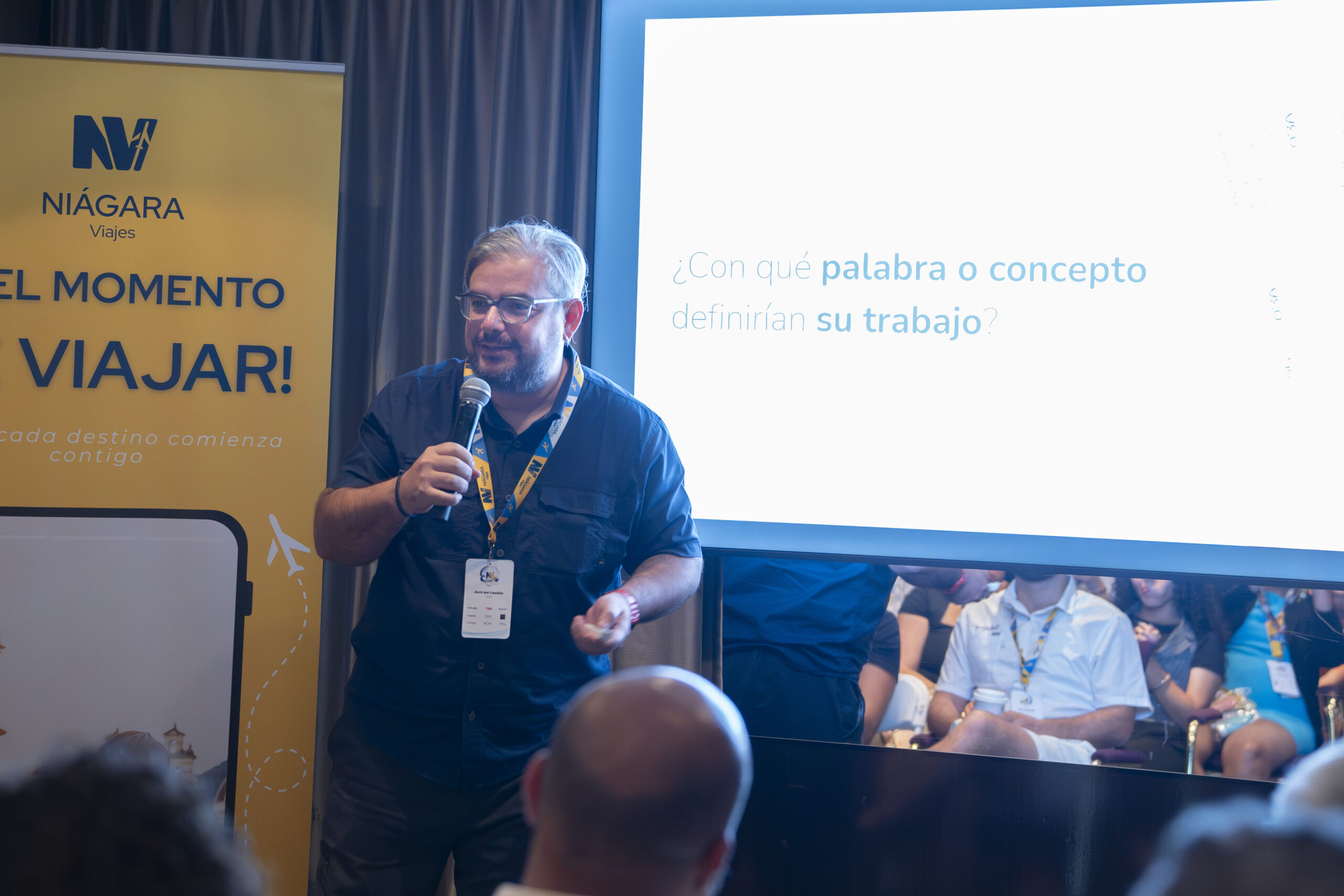 Conferencia Marcel del Castillo en convención Niagara Viajes 2026